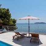In With House Sea View *