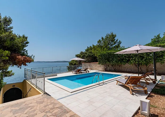 In With House Sea View Hébergement de vacances *