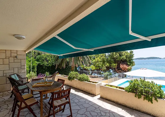 In With House Sea View Hébergement de vacances Orebić