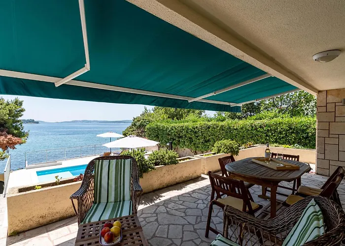 In With House Sea View Orebić