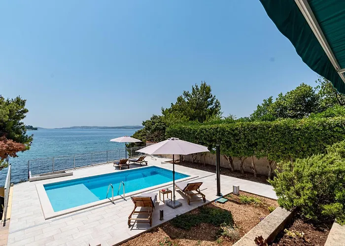 In With House Sea View Hébergement de vacances Orebić