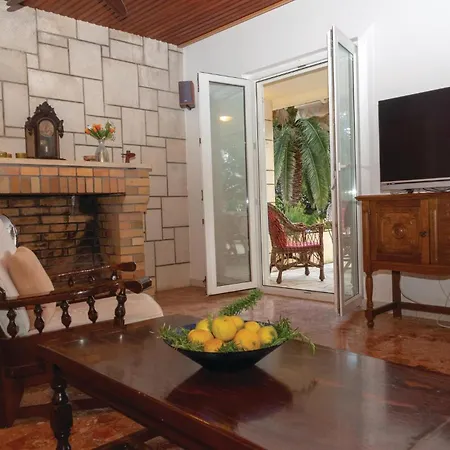 In With House Sea View Dom wakacyjny Orebić