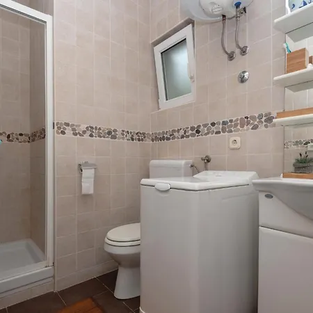 In With House Sea View Dom wakacyjny