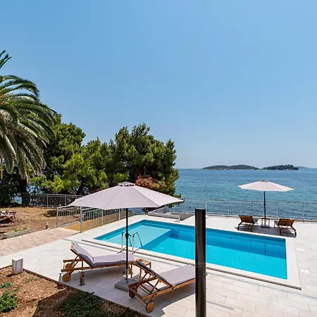 Dom wakacyjny In With House Sea View Orebić