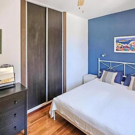 Dom wakacyjny In With House Sea View *